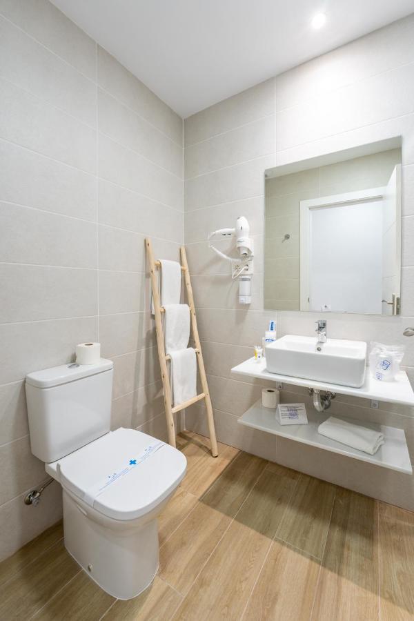 Hostal Romerito Málaga Dış mekan fotoğraf