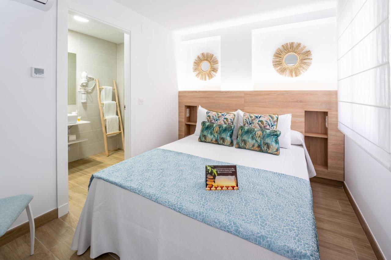 Hostal Romerito Málaga Dış mekan fotoğraf