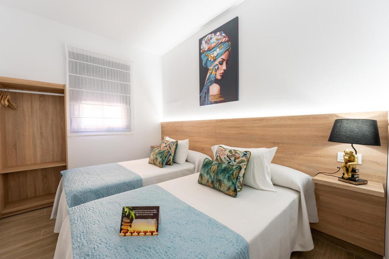 Hostal Romerito Málaga Dış mekan fotoğraf