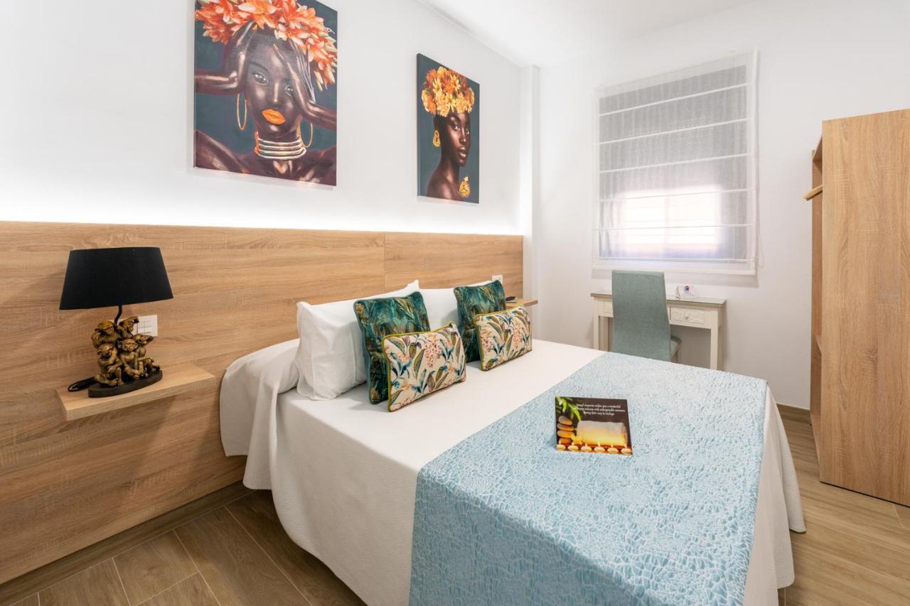 Hostal Romerito Málaga Dış mekan fotoğraf