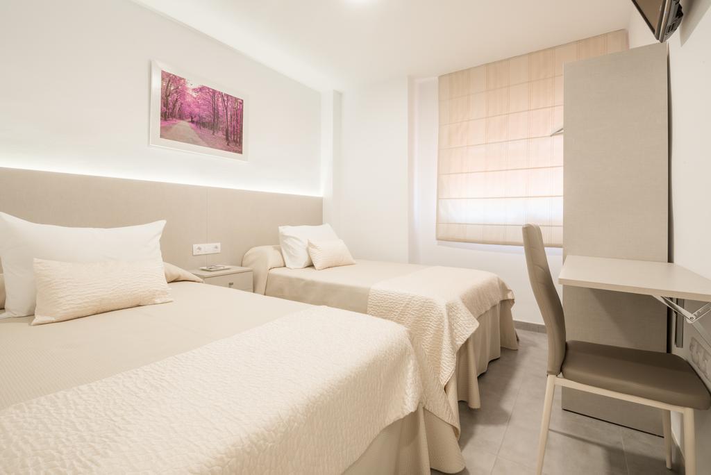 Hostal Romerito Málaga Dış mekan fotoğraf